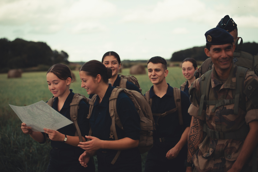 Traditions des lycées militaires : la marche au calot des classes préparatoires