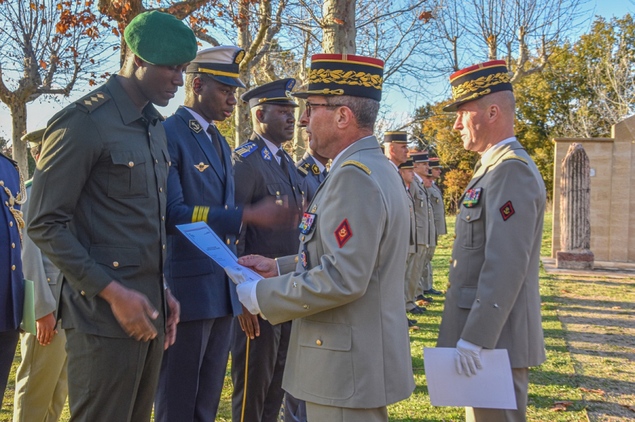 Partenariat de formation franco-africain : le 1er stage d’état-major officier aux Écoles militaires de Draguignan vient de se terminer ; une belle réussite pour une première