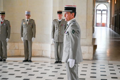 Entretien avec le colonel Bertrand Guillotel, commandant l’école du renseignement de l’armée de Terre (ERAT), désormais sous le commandement du Pôle formation de l’armée de Terre