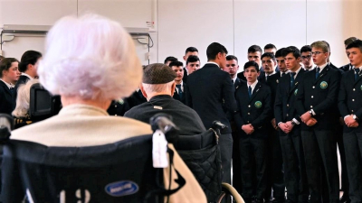 La chorale du lycée militaire de Saint-Cyr-l’École : un très bel exemple de fraternité entre générations